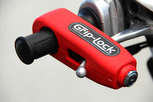 0793573731241 | Grip-Lock - Red