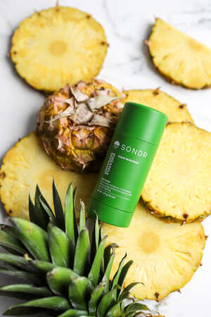 725765172969 | 57g (2oz) Pineapple Bergamot Clean Deodorant